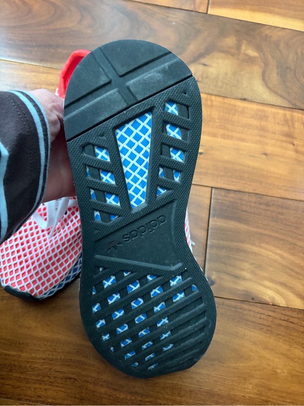 Adidas Deerupt Women’s Red & Blue Mesh Sports Shoes - Picture 4 of 7